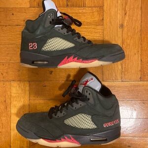 Air Jordan 5 Retro GORE-TEX “Off-Noir” Size 9